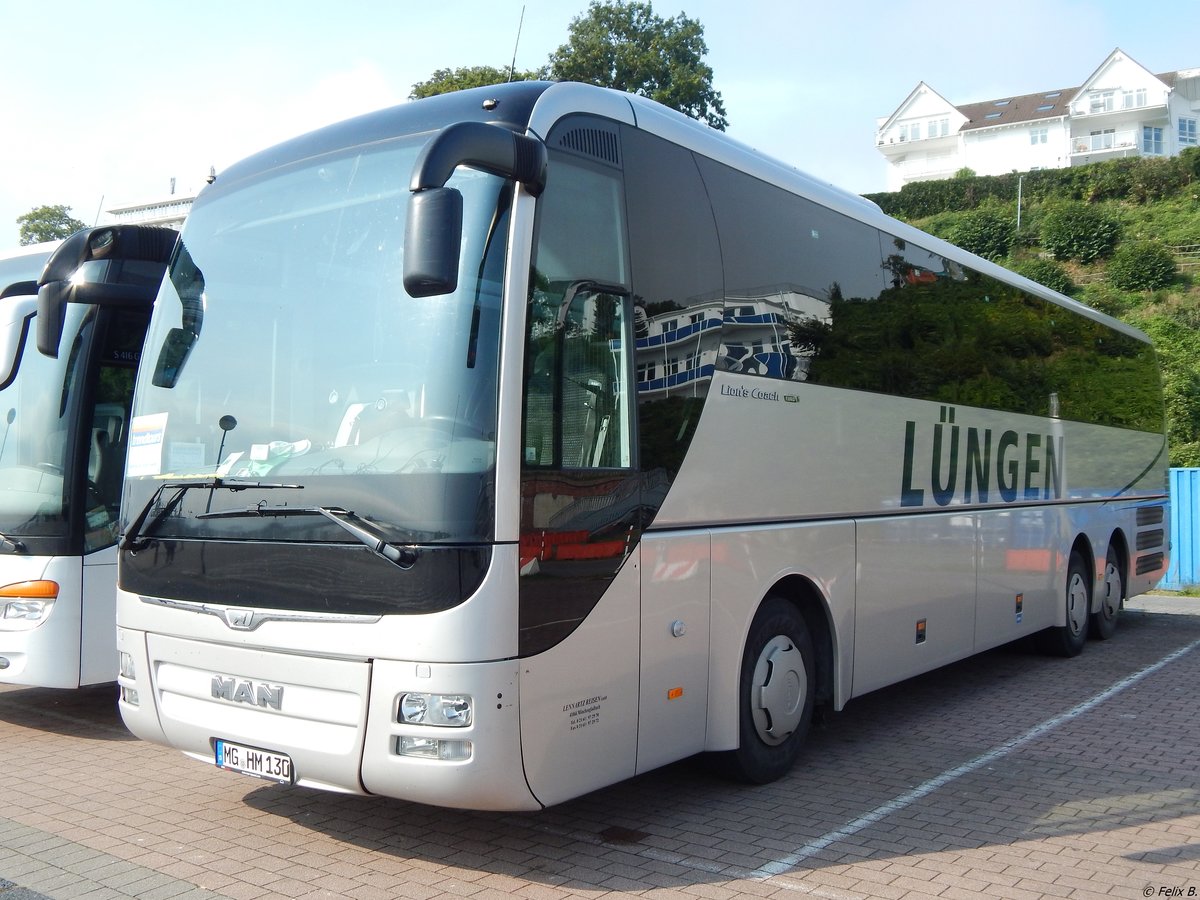 MAN Lion's Coach von Lüngen aus Deutschland im Stadthafen Sassnitz am 24.09.2017