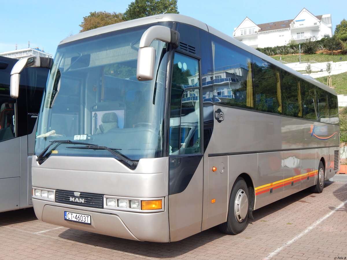 MAN Lion's Coach von Przewóz Osób  Ontour  Kamil Grzybowski aus Polen im Stadthafen Sassnitz am 07.09.2019