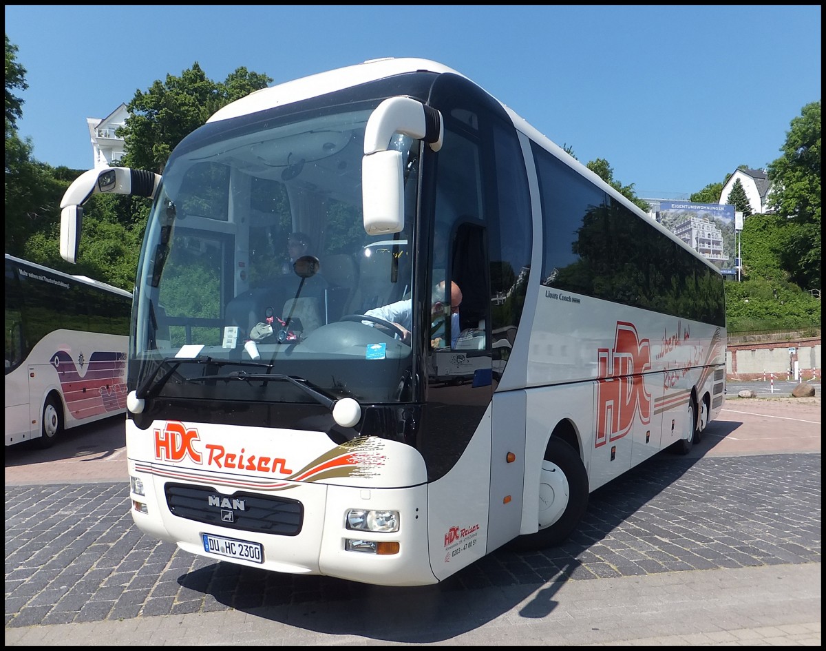 MAN Lion's Coach Supreme von HDC-Reisen aus Deutschland im Stadthafen Sassnitz am 08.06.2013