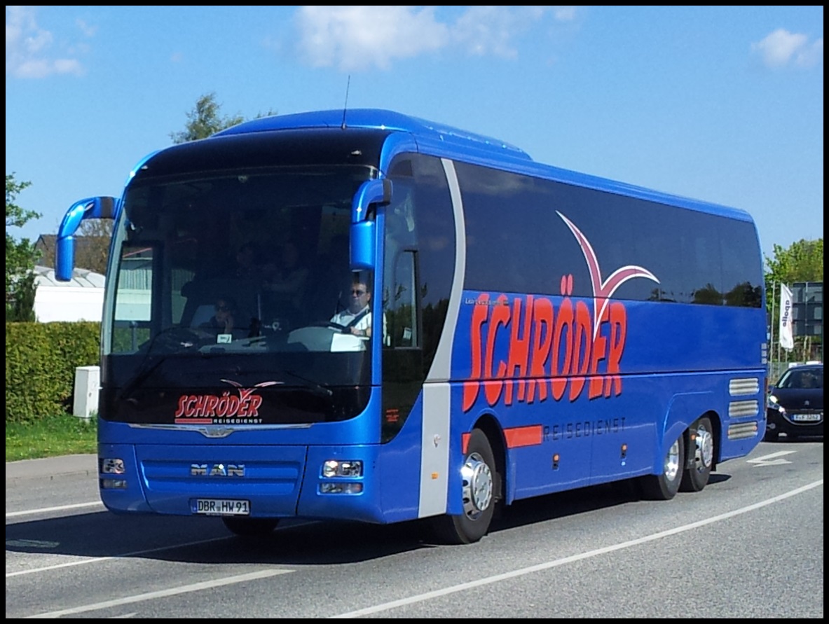 MAN Lion's Coach Supreme von Reisedienst Schröder aus Deutschland in Sassnitz am 03.05.2014