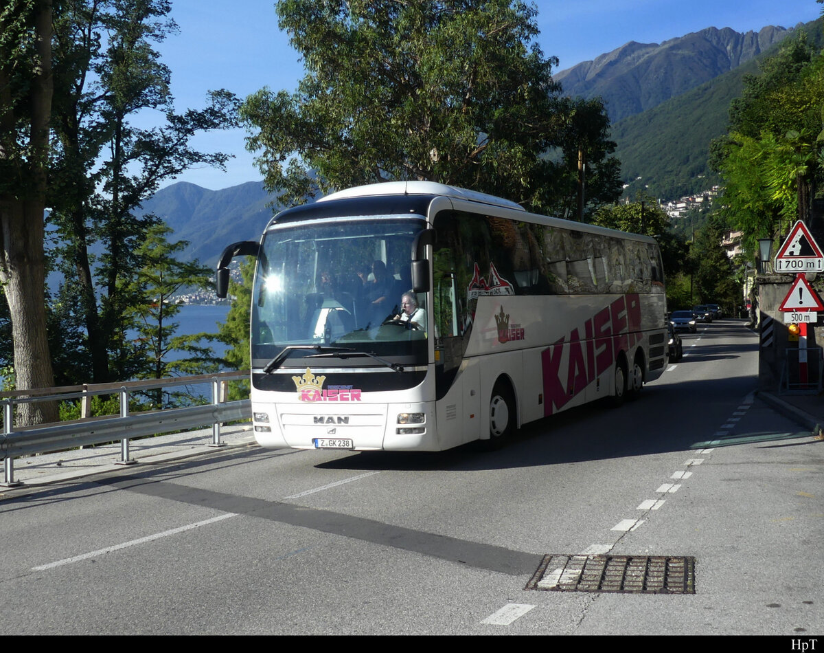MAN Lion`s Coach unterwegs am Lago Maggiore am 28.09.2021