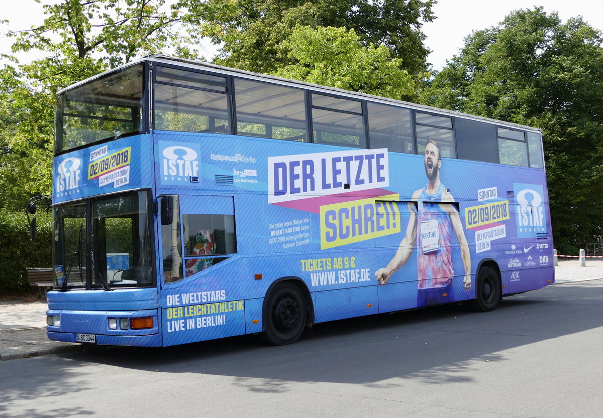 MAN ND 202, B-BC 3044 (ex BVG B-V 3044) von Pokra/ Berlin City Tour -BCT, mit Werbung für die ISTAF 2018 -''Der Letzte Schrei!'' am Berliner Olympiastadion im August 2018.