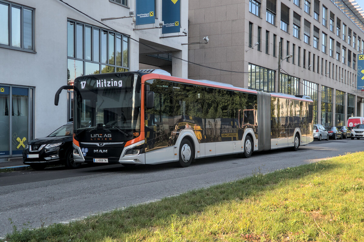 MAN New Lions City EfficientHybrid