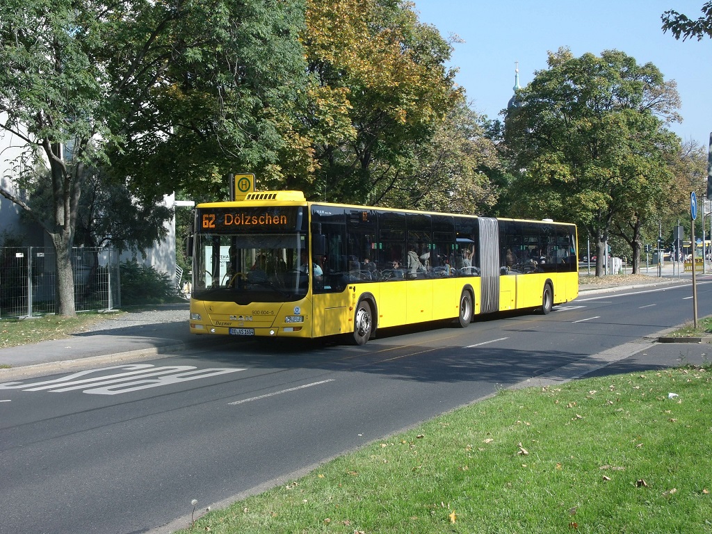MAN NG 393 Lion´s City GL - DD VS 1604 - Wagen 930 604  Dagmar  - in Dresden, Budapester Straße - am 5-Oktober-2015