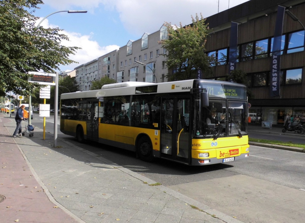 MAN NL 263 Wagen 1416 auf Linie 221 Märkische Zeile am U Leopoldplatz, 27.09.14