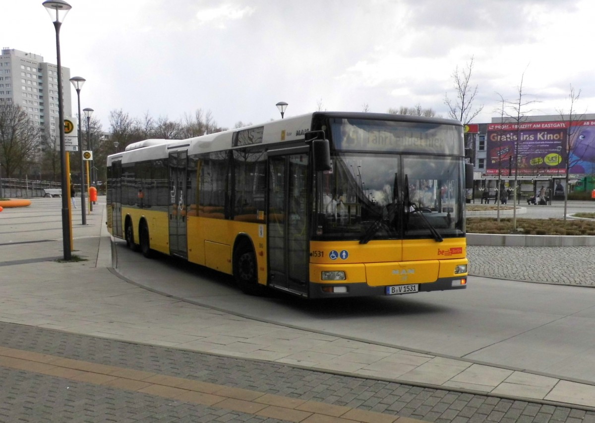 MAN NL 313-15 Wg.1531 auf Linie 291 am S Marzahn, 4.4.15