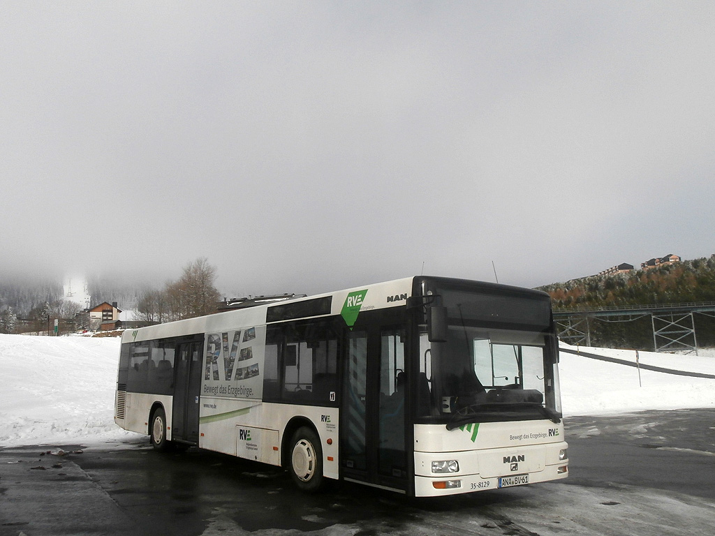 MAN NL283 #35-8129 in Oberwiesenthal. (6.2.2014)