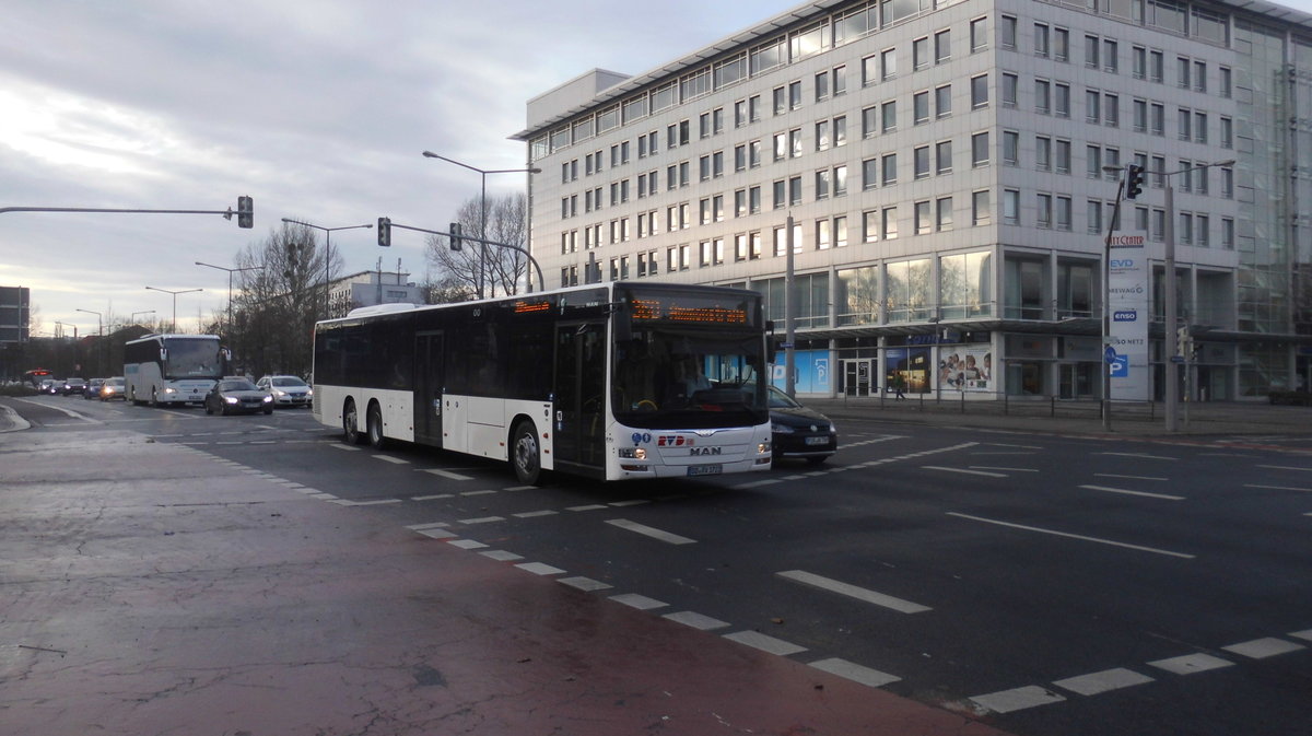 MAN NL363-15 Lion`s Stadt L LE am 10.12.2016 vor dem Hauptbahnhof in Dresden