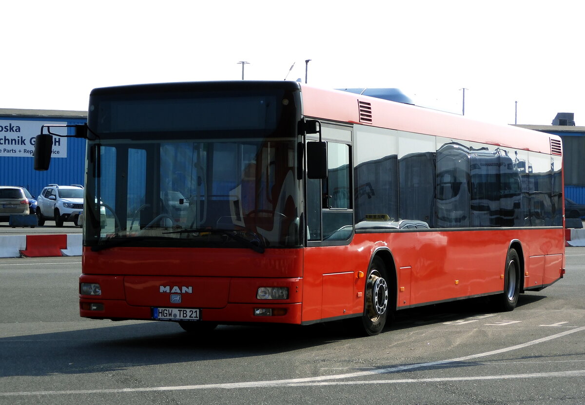 MAN Stadtbus als Shuttle im Hafen Rostock am 24.03.22