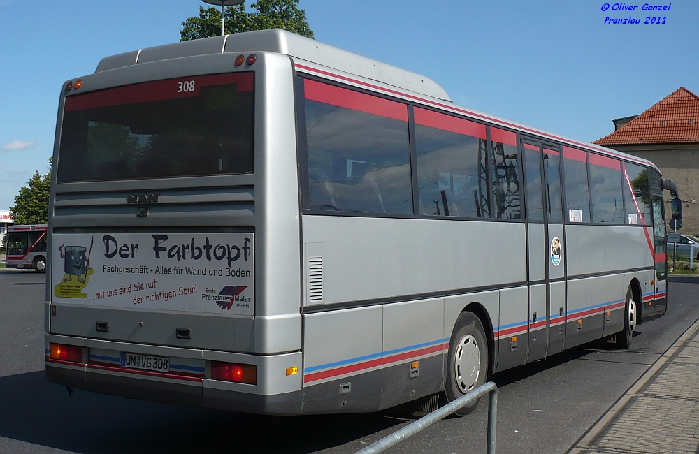 MAN ÜL 313, Wagennummer 308, der Uckermärkischen Verkehrsgesellschaft mbH, 2011 beim ZOB Prenzlau.