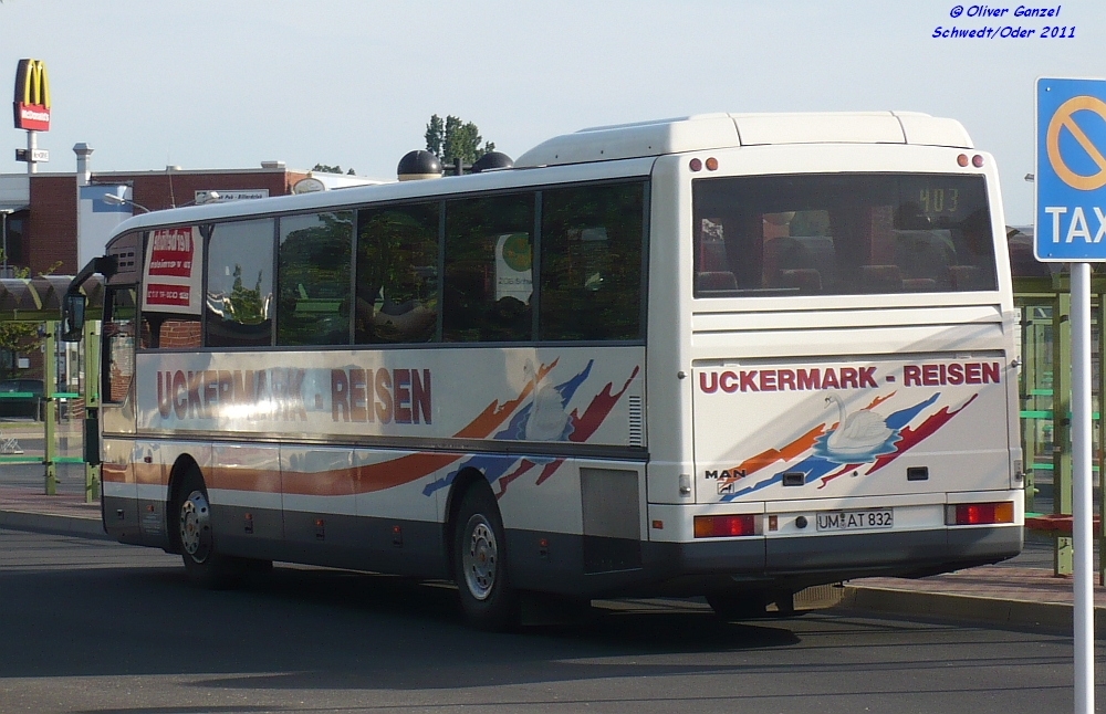 MAN ÜL 313, Wagennummer 832, der Uckermärkischen Verkehrsgesellschaft mbH, 2011 beim ZOB Schwedt/Oder.