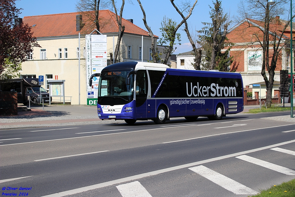 MAN ÜL 314 Lion's Regio, Wagennummer 331, der Uckermärkischen Verkehrsgesellschaft mbH, 2016 auf der Linie 445 in Prenzlau.