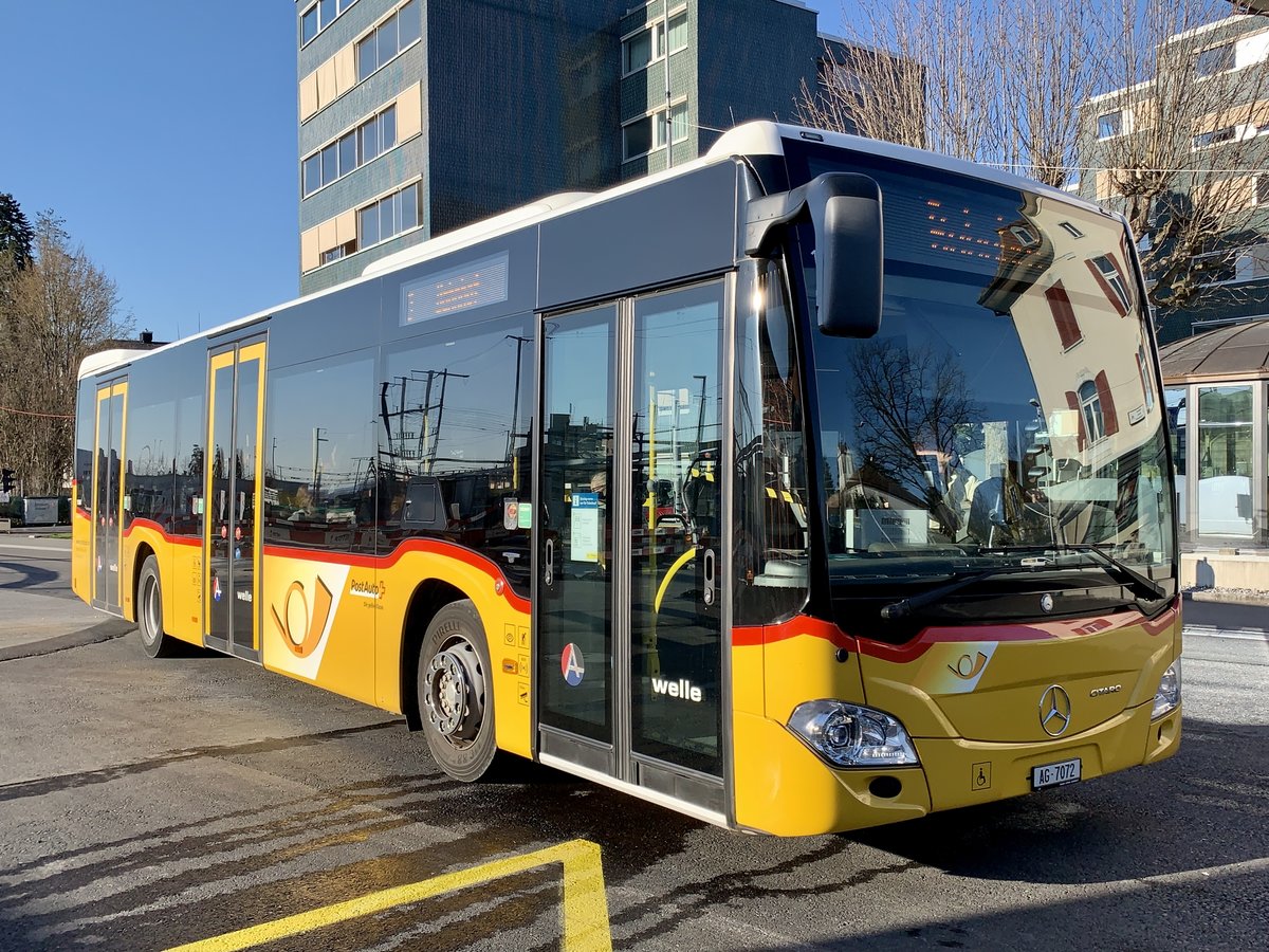 MB C2 '11064'  AG 7072  vom PU Geissmann Bus, Hägglingen am 24.3.21 bei der Ankunft beim Bahnhof Wohlen.