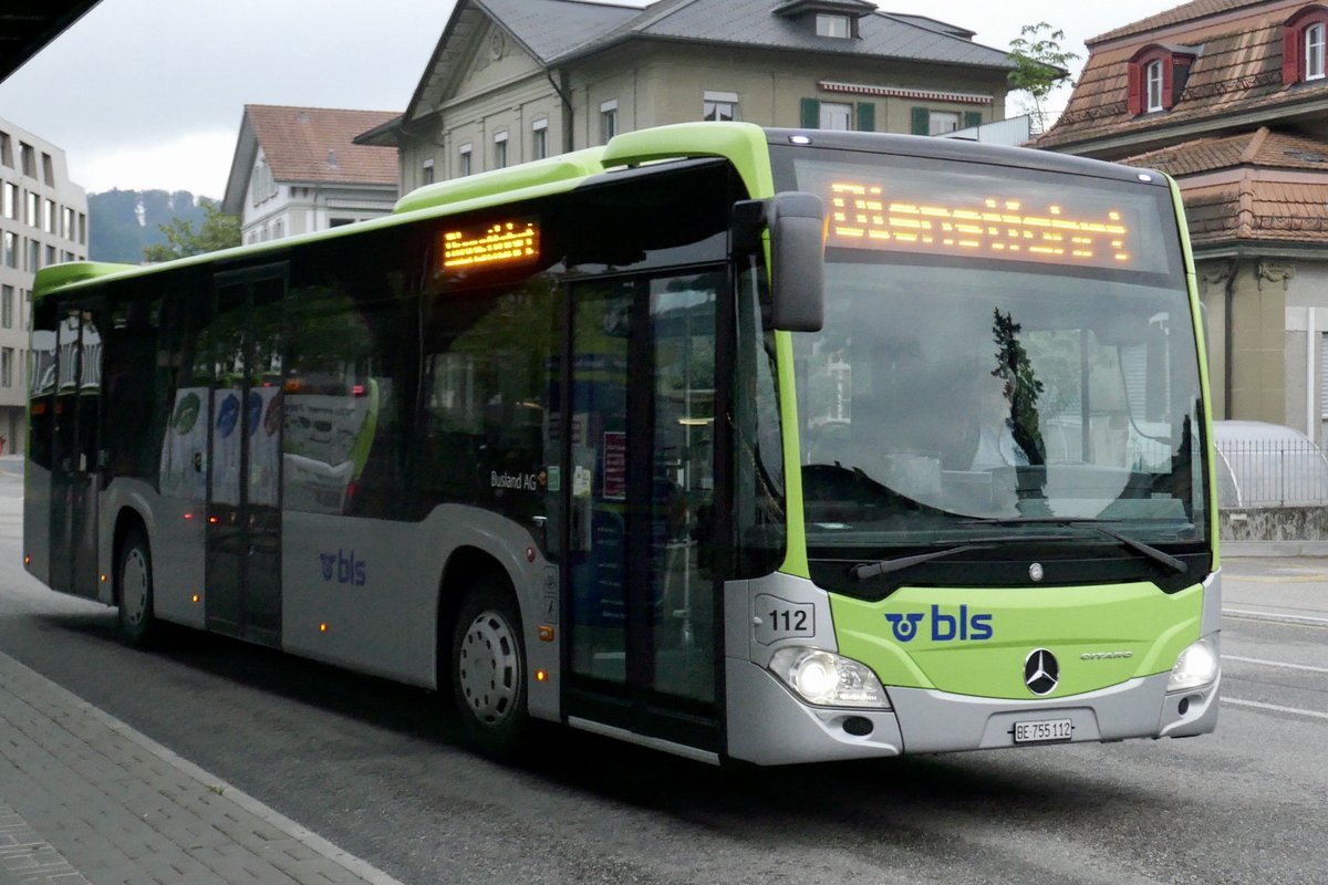 MB C2 112 am 13.5.20 am abfahren beim Bahnhofplatz in Burgdorf.