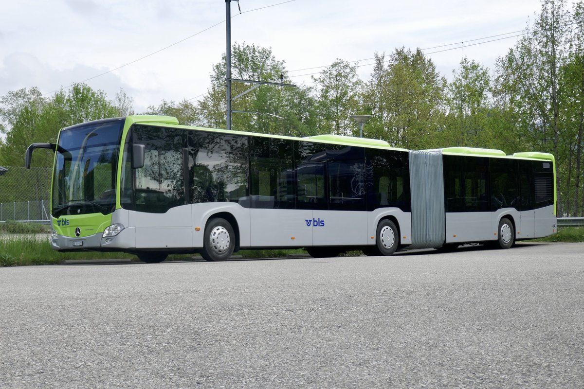 MB C2 G 302 der Busland AG der am 6.5.20 beim Depot in Lamgnau parkiert ist.