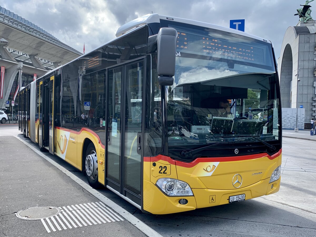 MB C2 G Nr. 22 '11604'  LU 15430  vom PU Bucheli Busbetriebe, Kriens am 11.9.21 beim Bahnhof Luzern.