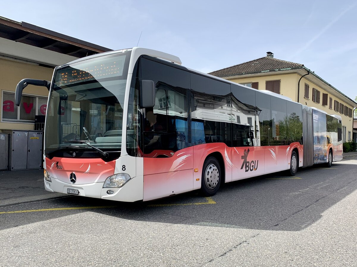 MB C2 G Nr. 8 der BGU am 13.4.22 beim Bahnhof Grenchen Süd.
