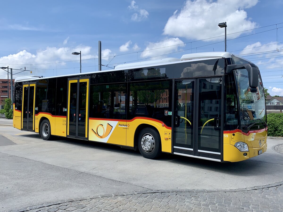 MB C2 hybrid '11678' vom PU Wieland Bus, Murten am 14.5.22 bei der Abfahrt in Düdingen.