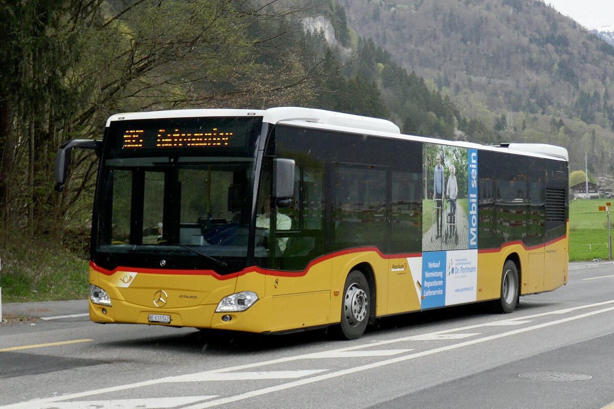 MB C2 hybrid '11686' der PostAuto Regie Interlaken am 23.4.23 in Wilderswil.