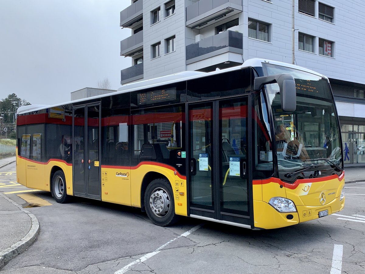 MB C2 K '10750' vom PU Tobler SA, Rebeuvelier am 12.4.21 beim verlassen des Bahnhofs Moutier. 
