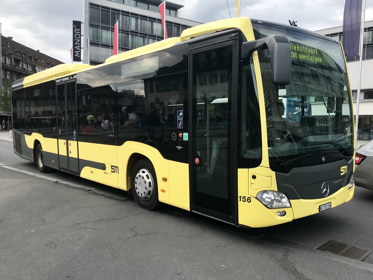 MB C2 LE Nr. 156 der STI am 26.4.18 vor der Ankunft beim Bhf Thun.