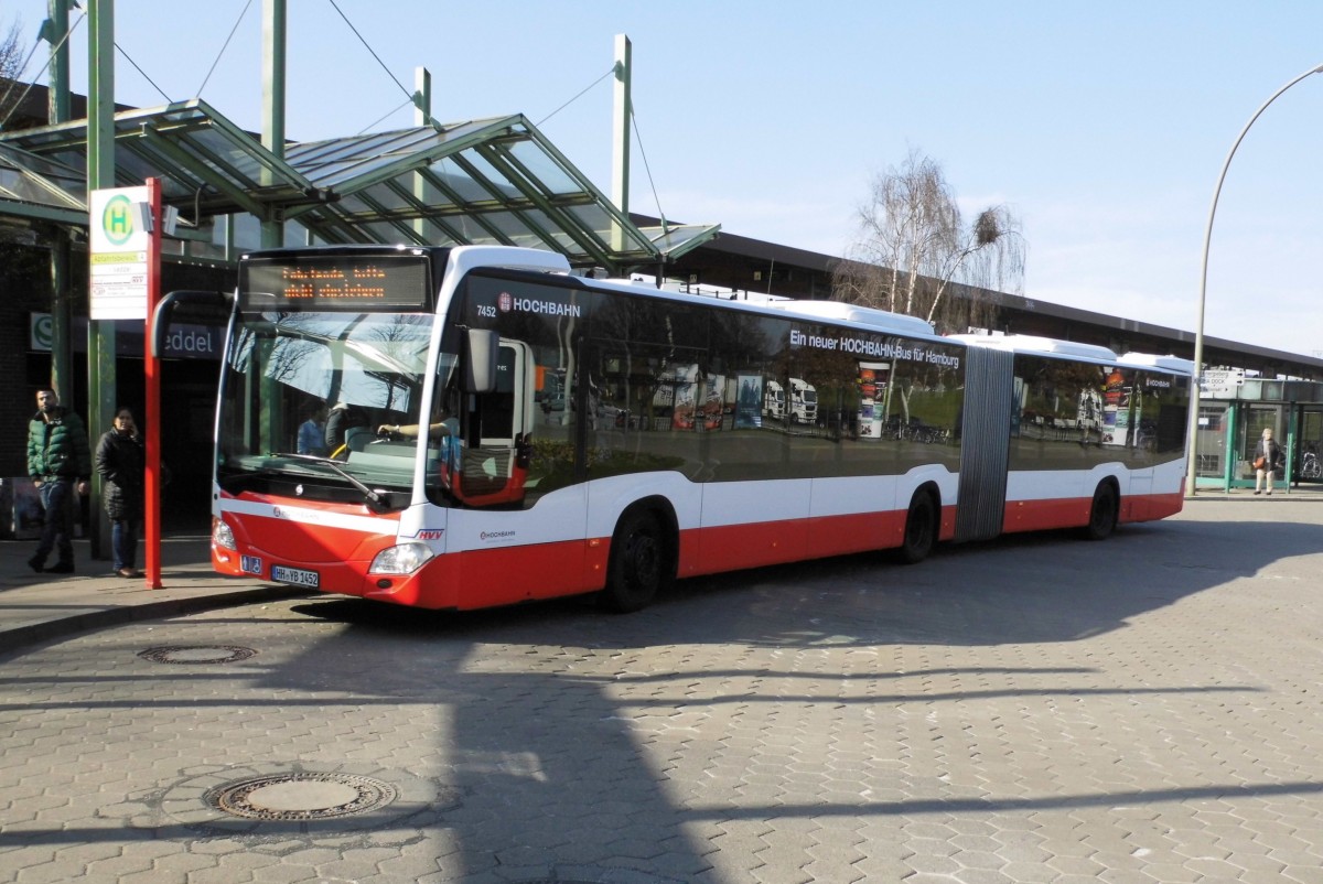 MB Citaro C2 G HHA 7452 auf Linie M13 am S Veddel, 9.4.15