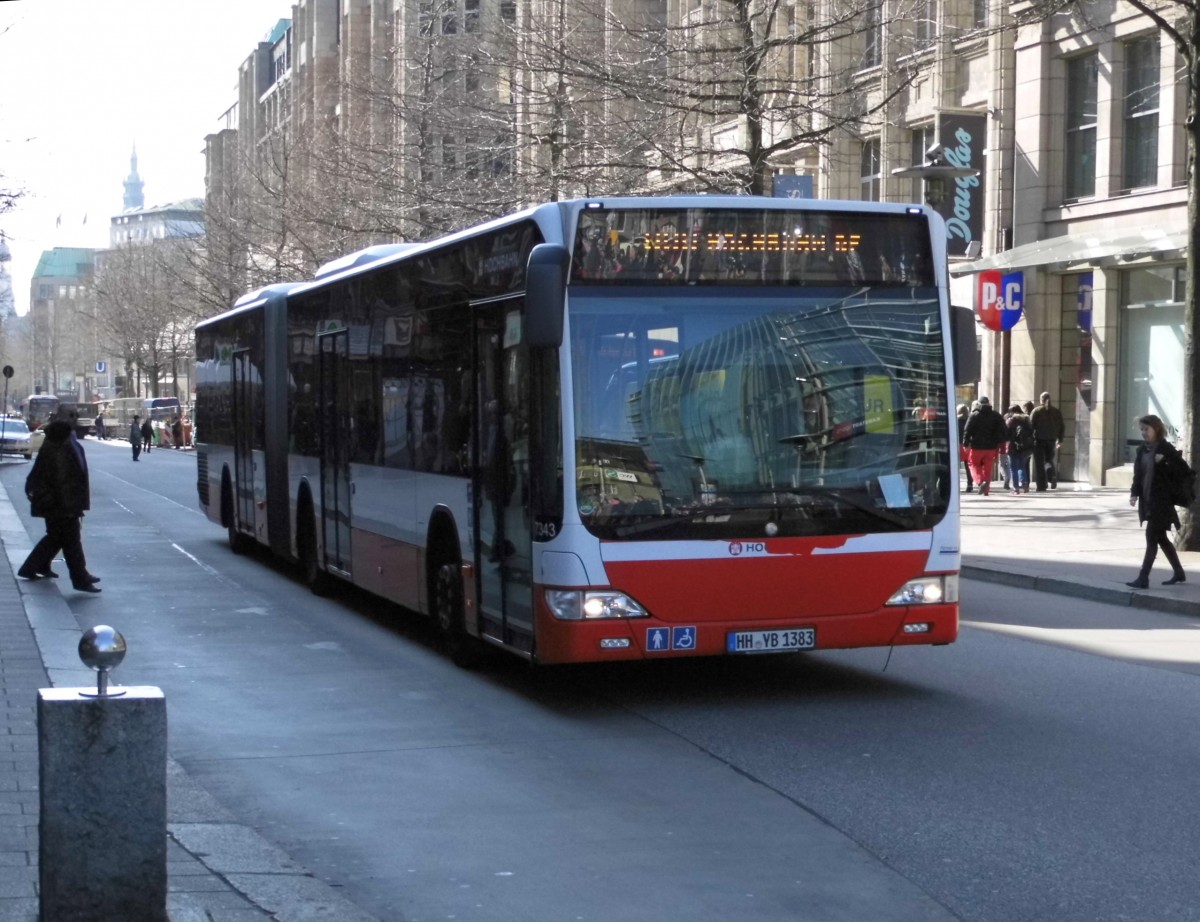 MB Citaro Facelift G HHA 7343 am HBF/Mönckebergstr., 9.4.15