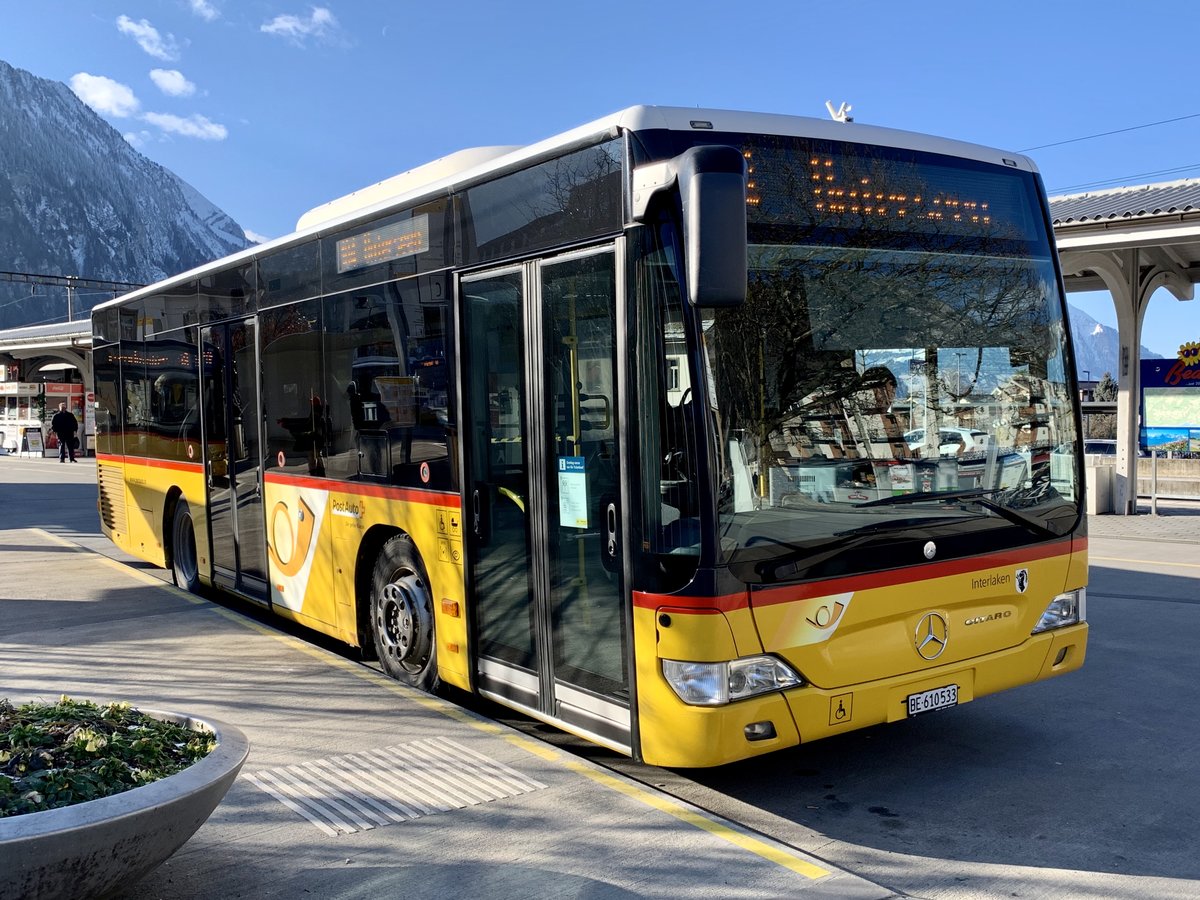 MB Citaro Facelift K  BE 610 533  '4919' am 8.1.21 auf dem Bahnhofplatz Interlaken West.