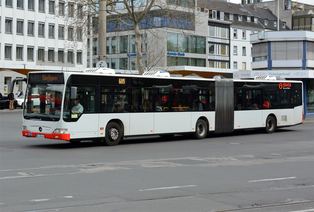 MB O 530 G Citaro der SWB, BN-SW 4404, am Hbf Bonn - 11.04.2015