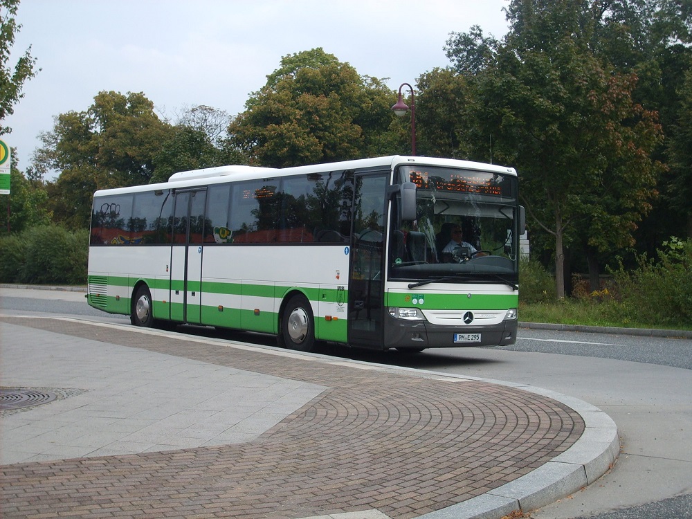MB O 550 II - PM E 295 - in Bad Belzig, Busbahnhof - am 11-September-2015