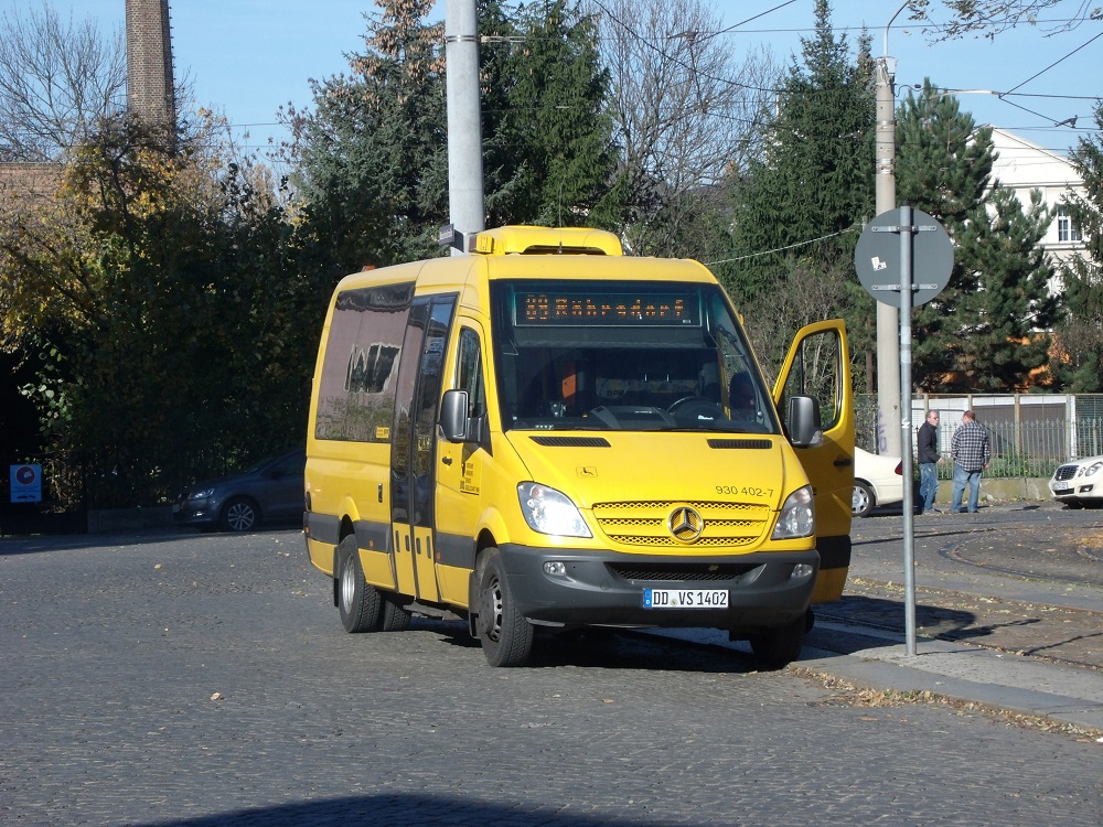 MB Sprinter II - DD VS 1402 - Wagen 930 402 - in Dresden, S-Bf. Niedersedlitz - am 2-November-2015