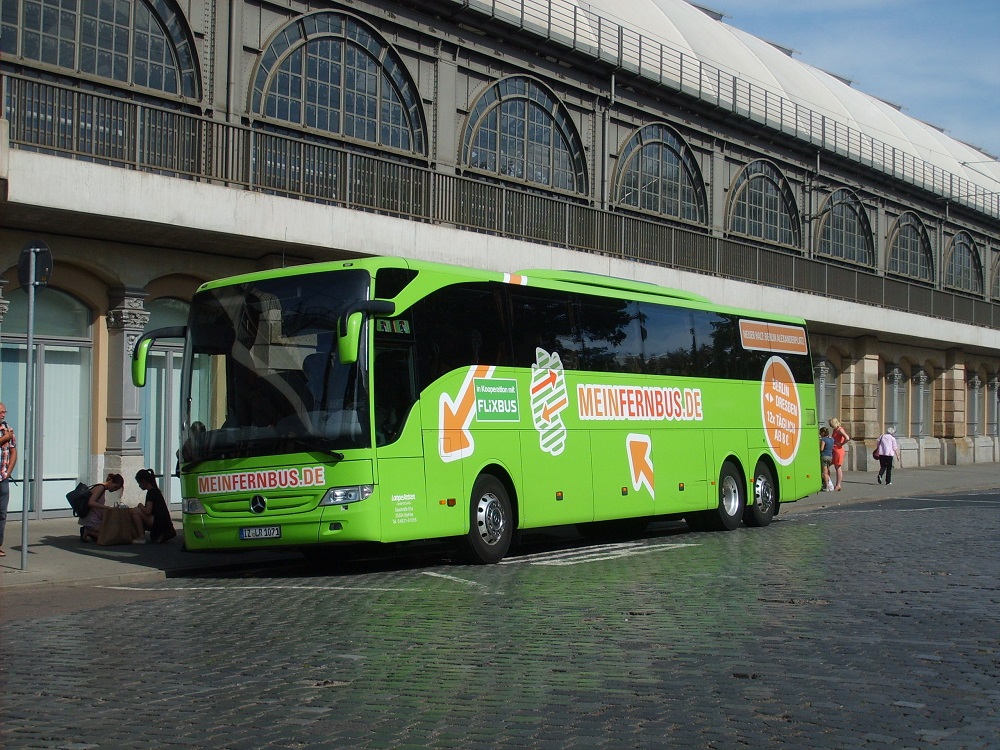 MB Tourismo II RHD L - IZ LR 1071 - in Dresden, Bayrische Straße (am Hbf) - am 20-August-2015 --> Fahrzeug gehört: Lampe-Reisen, Itzehoe