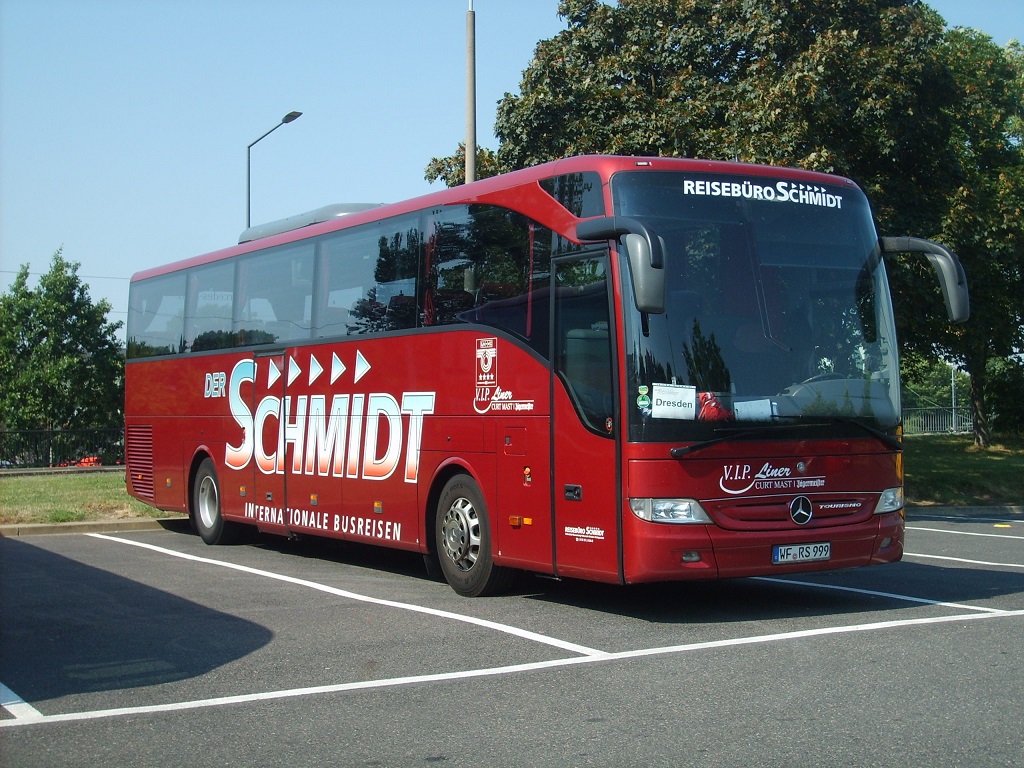 MB Tourismo II RHD M/2 - WF RS 999 - VIP-Liner  Jägermeister  - in Dresden, Parkplatz Ammonstraße - am 4-Juli-2015