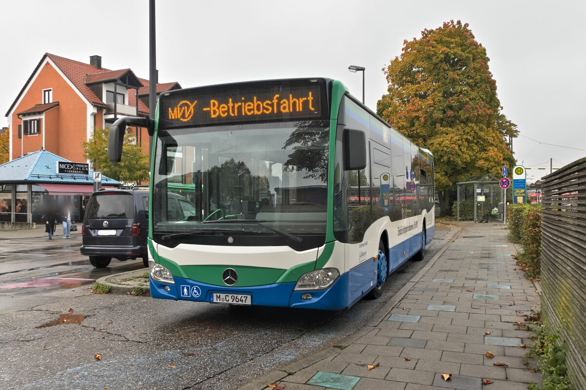 Mercedes-Benz Citaro 2. Generation von Geldhauser (M-C 9647) an der Haltestelle Starnberg S-Bahn. Aufgenommen 24.10.2023.