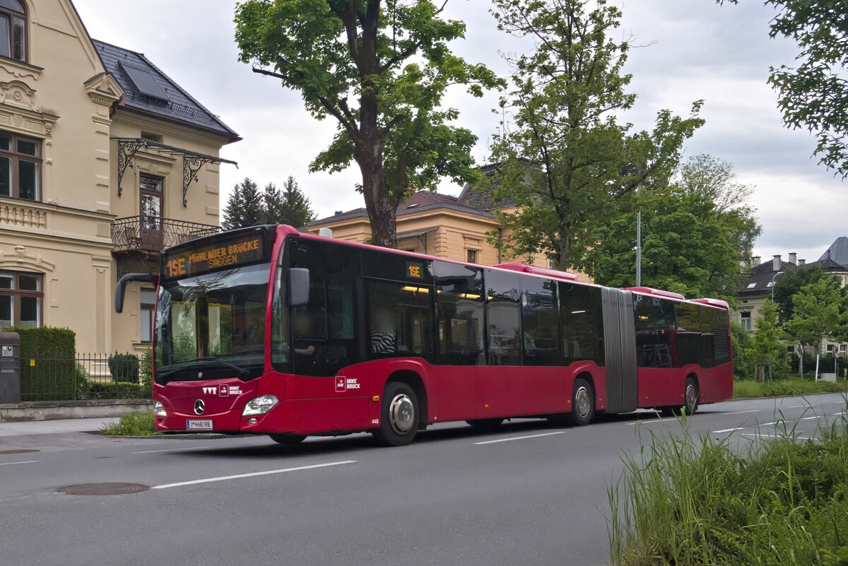 Mercedes-Benz Citaro 2. Generation der Innsbrucker Verkehrsbetriebe (Bus Nr. 448) als Schienenersatzverkehr für die Straßenbahnlinie 1 in Innsbruck, Kaiserjägerstraße. Aufgenommen 20.5.2023.