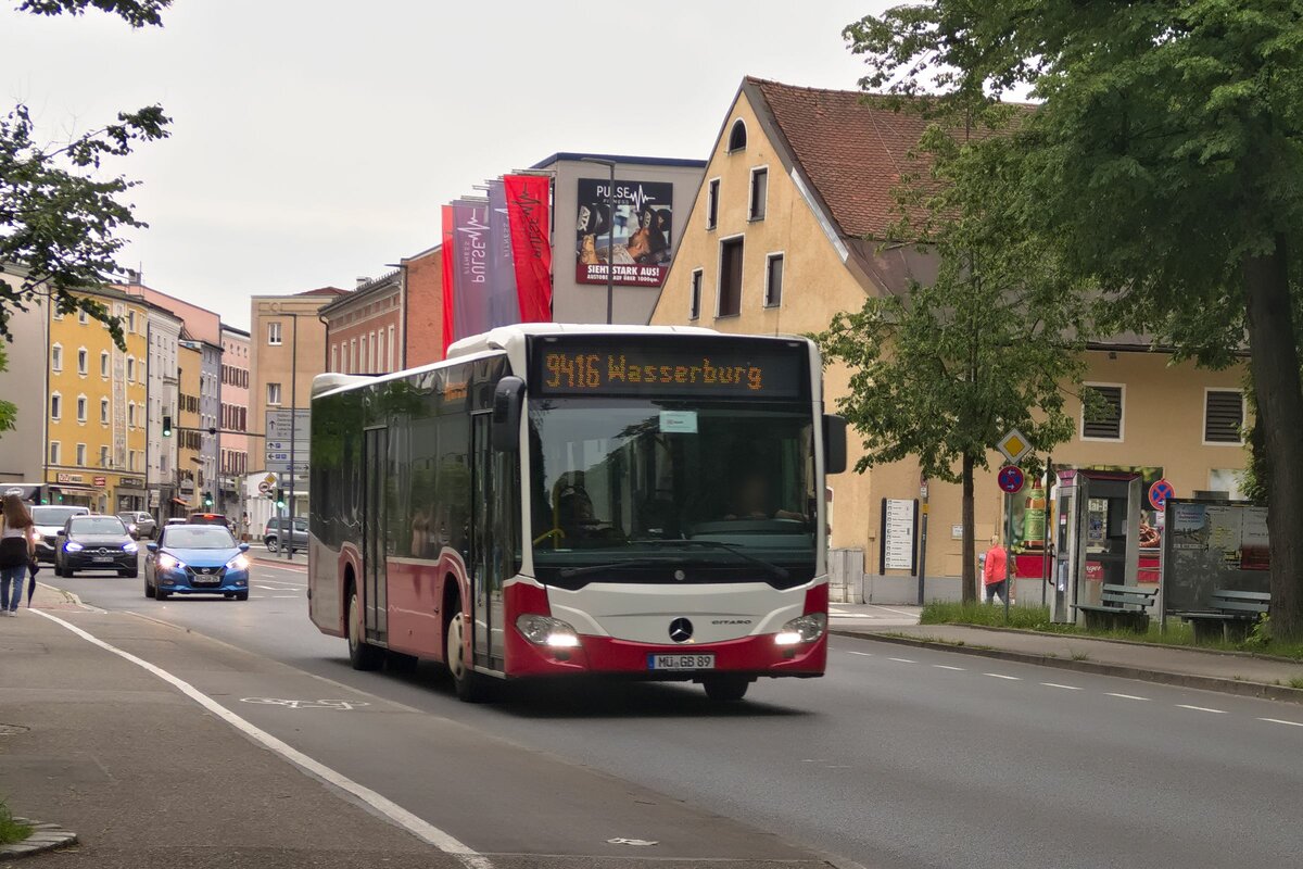 Mercedes-Benz Citaro 2. Generation (MÜ-GB 89) als Linie 9416 in Rosenheim, Kaiserstraße. Aufgenommen 3.6.2022.