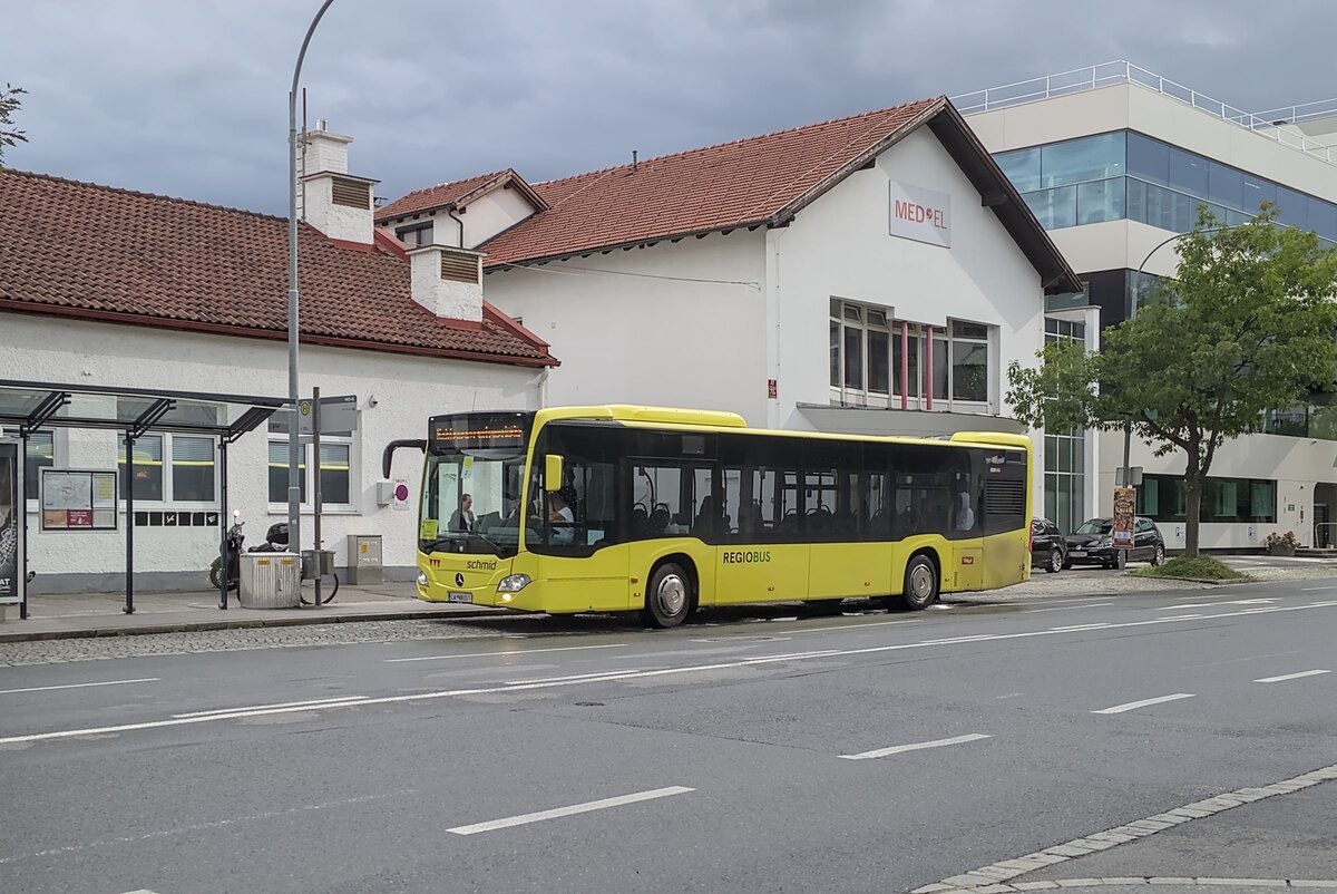 Mercedes-Benz Citaro 2. Generation von Schmid (LA-NBUS 1) als Schienenersatzverkehr für die Mittenwaldbahn an der Hst. MED-EL in Innsbruck. Aufgenommen 29.7.2025.