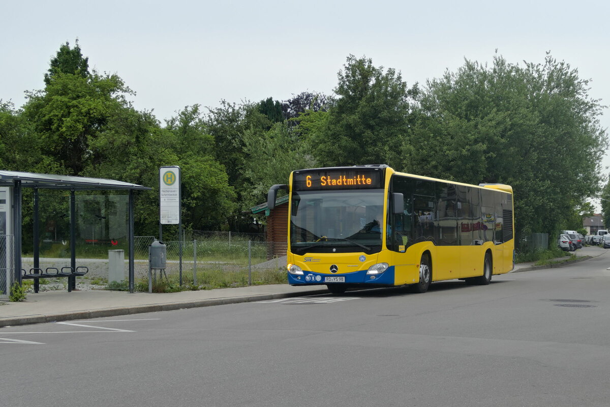 Mercedes-Benz Citaro 2. Generation von Stadtverkehr Rosenheim (RO-YS 98) als Linie 6 an der Haltestelle Rosenheim Rechenauer-/Schirmbeckstraße. Aufgenommen 3.6.2022.