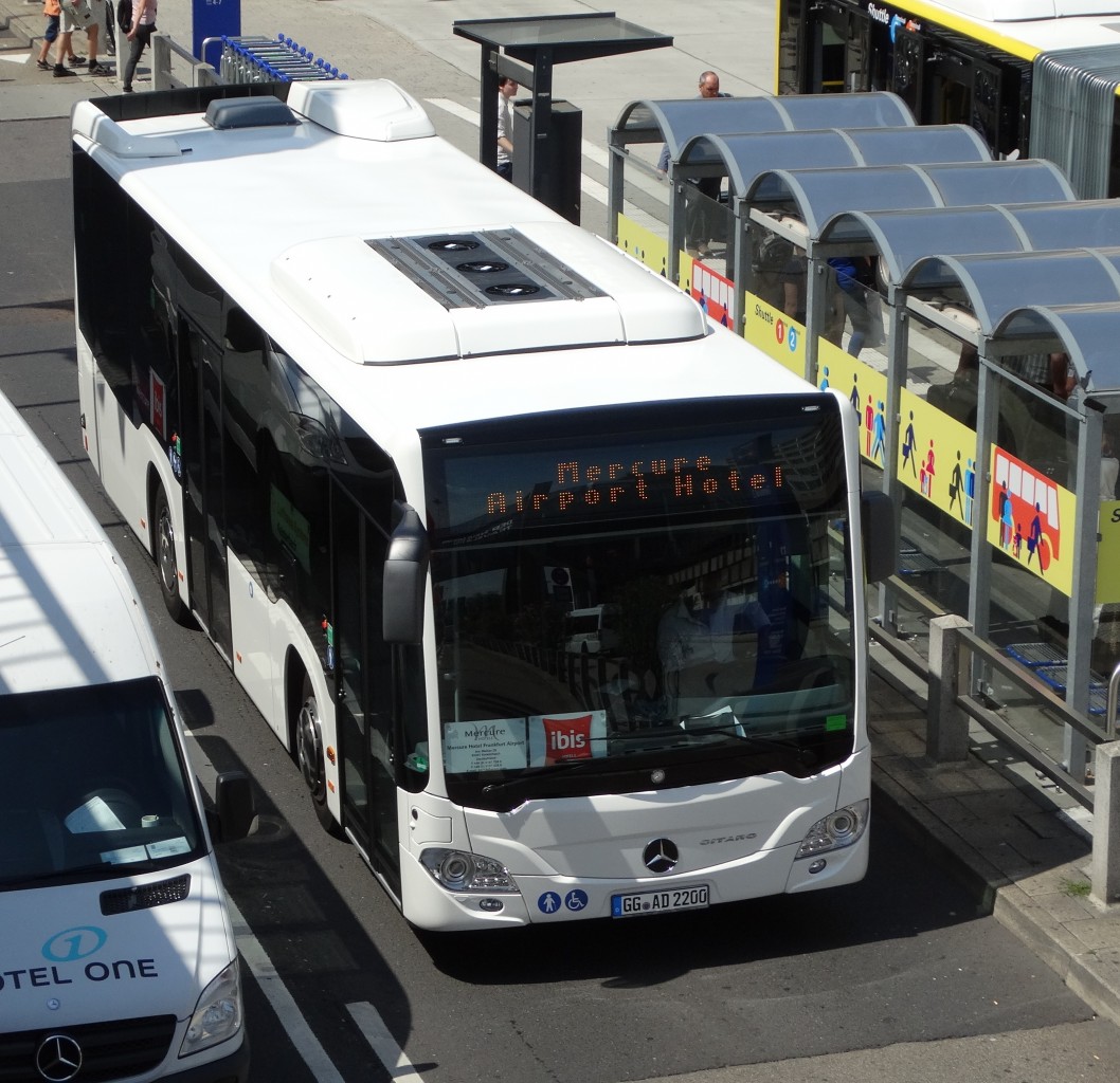 Mercedes Benz Citaro C2 K am 18.07.15 in Frankfurt am Main Flughafen Terminal 1