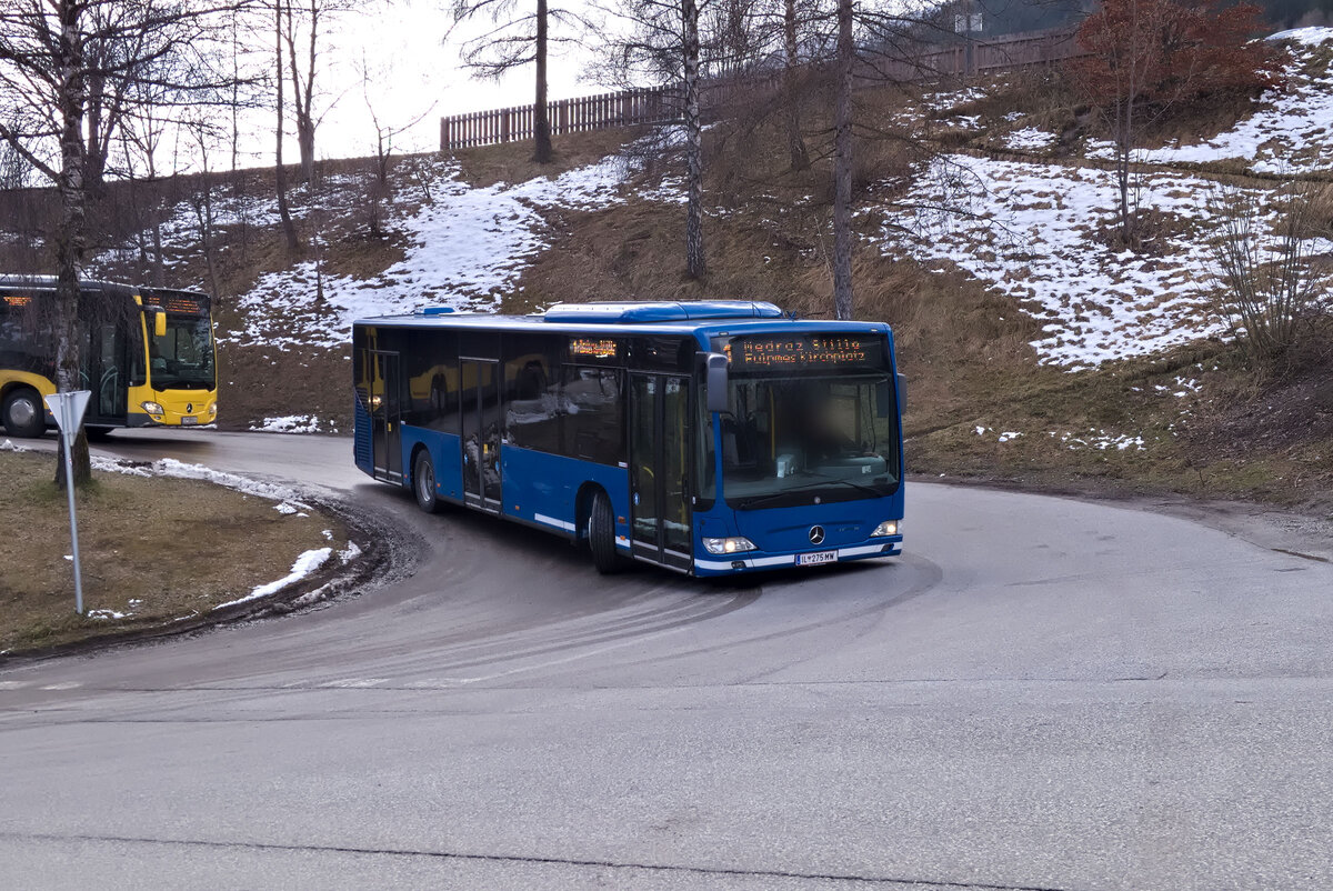 Mercedes-Benz Citaro Facelift (IL-275MW) als Skibus Schlick Linie 1 in Fulpmes, Tschaffinis-Umgebung. Aufgenommen 7.3.2024.