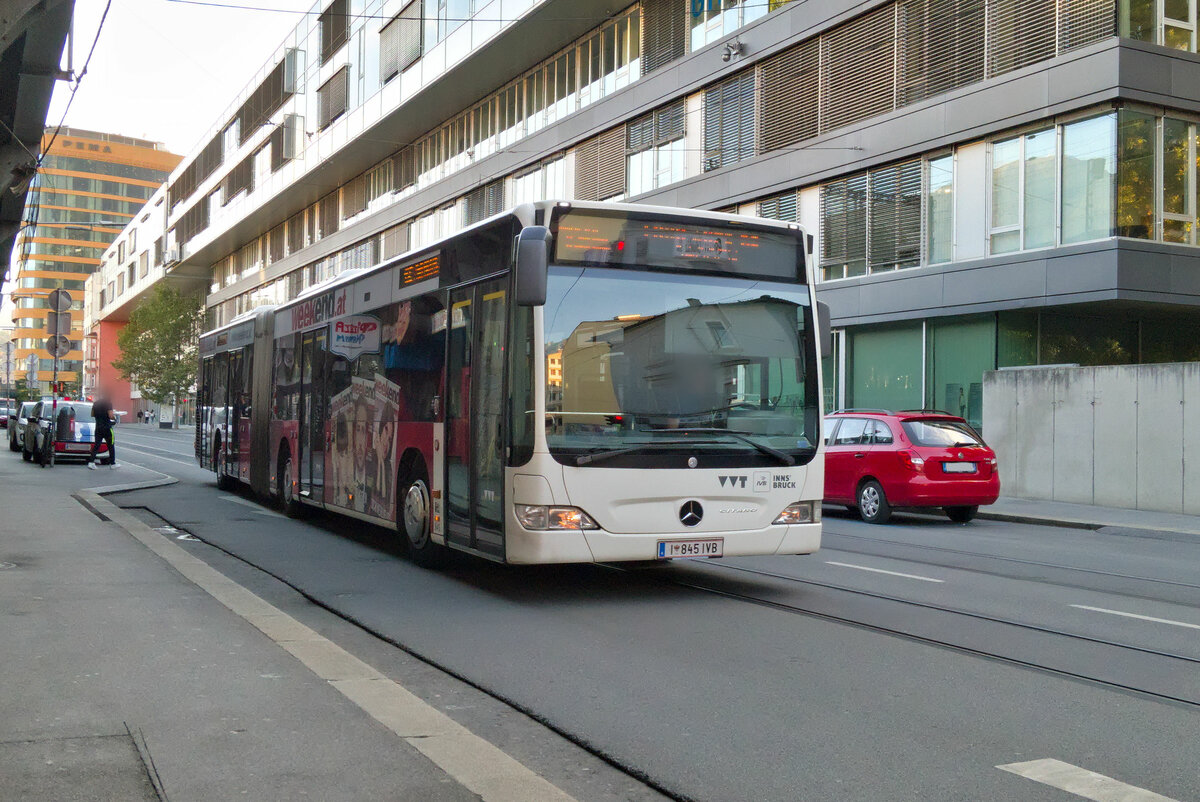 Mercedes-Benz Citaro Facelift der Innsbrucker Verkehrsbetriebe (Bus Nr. 845) als Schienenersatzverkehr für die Straßenbahnlinie 1 in Innsbruck, Ing.-Etzel-Straße. Aufgenommen 29.9.2023.