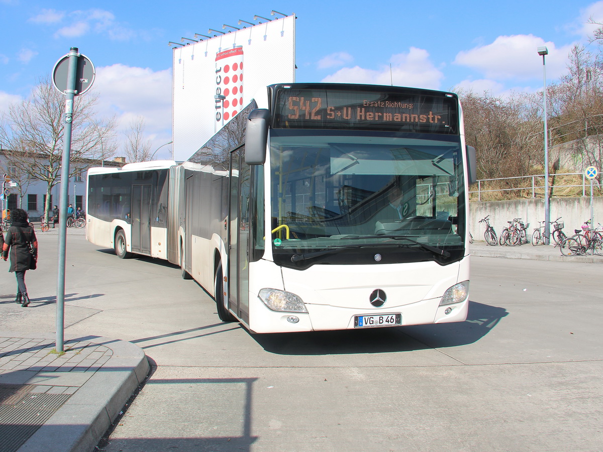 Mercedes-Benz Citaro - URB-Unser-Roter-Bus GmbH aus Uckermünde - am 02. April  2018 als Schienenersatzverkehr SEV S41 und  S42 am Bahnhof Berlin Südkreuz.