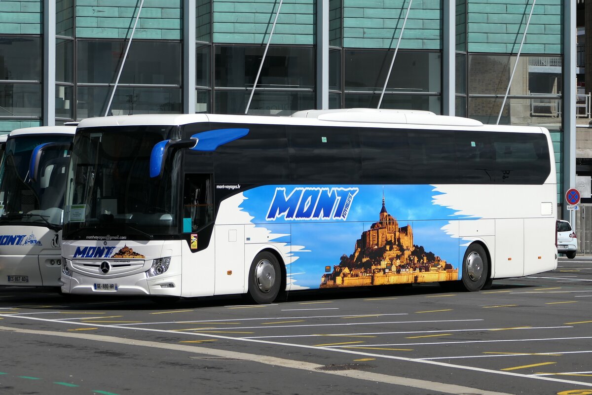 Mercedes-Benz MB Tourismo, 'Mont Voyages' fr. Cherbourg /F im September 2024.