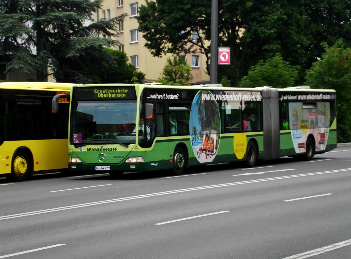 Mercedes-Benz O 530 I (Citaro) als SEV für die S8 Richtung S-Bahnhof Wuppertal-Oberbarmen an der Haltestelle Wuppertal-Elberfeld Historische Stadthalle.(12.7.2014)
