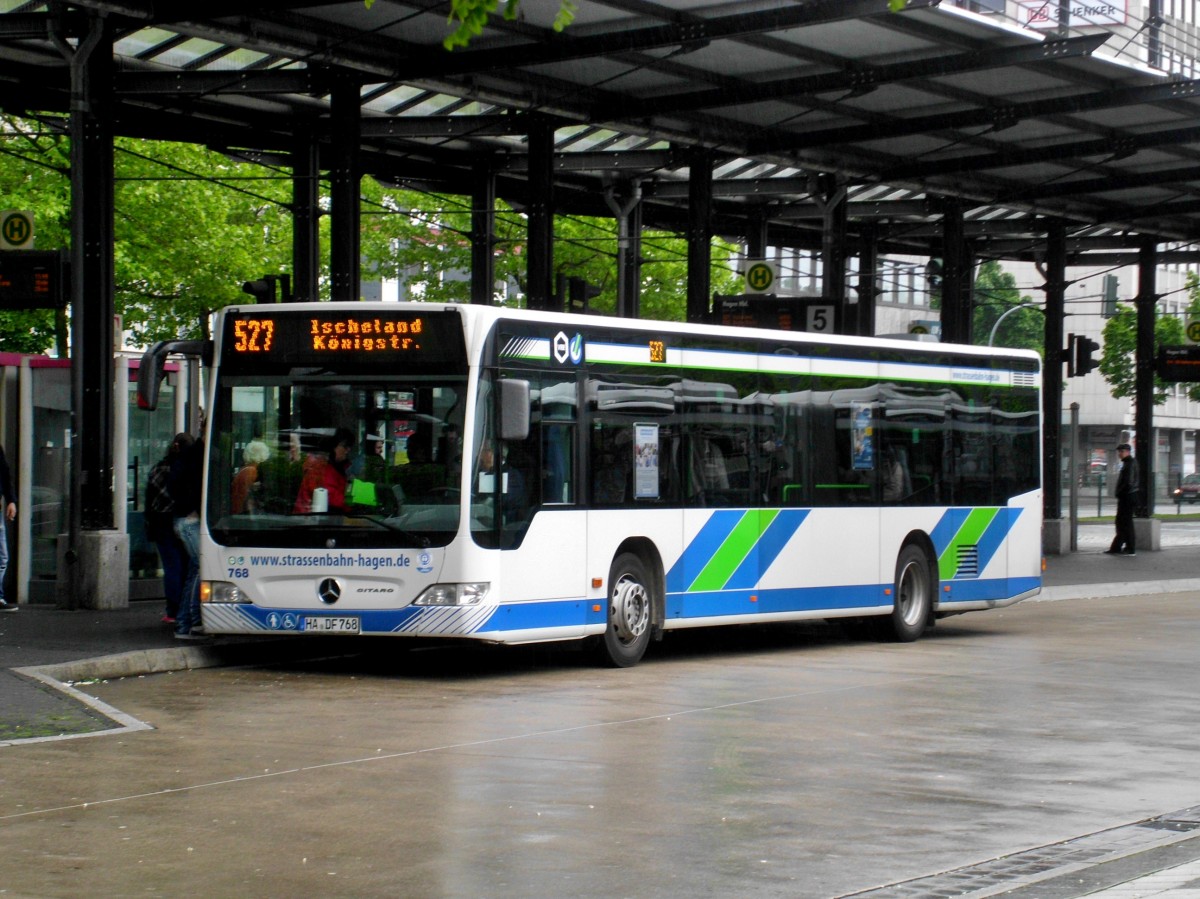 Mercedes-Benz O 530 II (Citaro Facelift) auf der Linie 527 nach Hagen-Ischeland Königstraße am Hauptbahnhof Hagen.(11.5.2014) 
