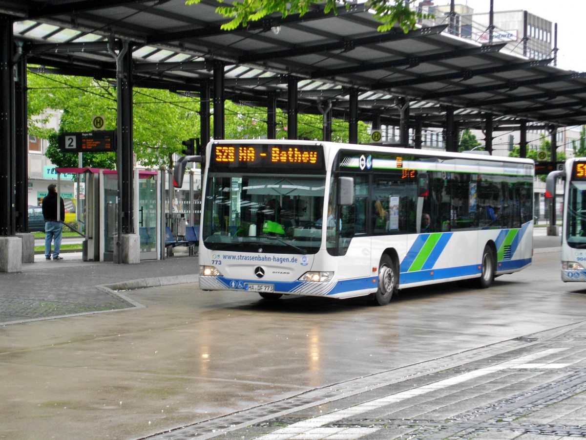 Mercedes-Benz O 530 II (Citaro Facelift) auf der Linie 528 nach Hagen-Bathey am Hauptbahnhof Hagen.(11.5.2014) 
