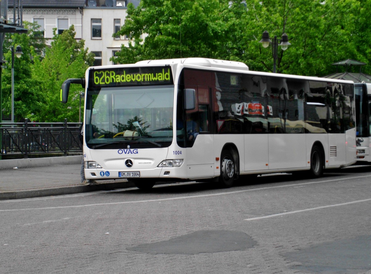 Mercedes-Benz O 530 II (Citaro Facelift) auf der Linie 626 nach Radevormwald Busbahnhof am S-Bahnhof Wuppertal Oberbarmen.(17.6.2014) 

