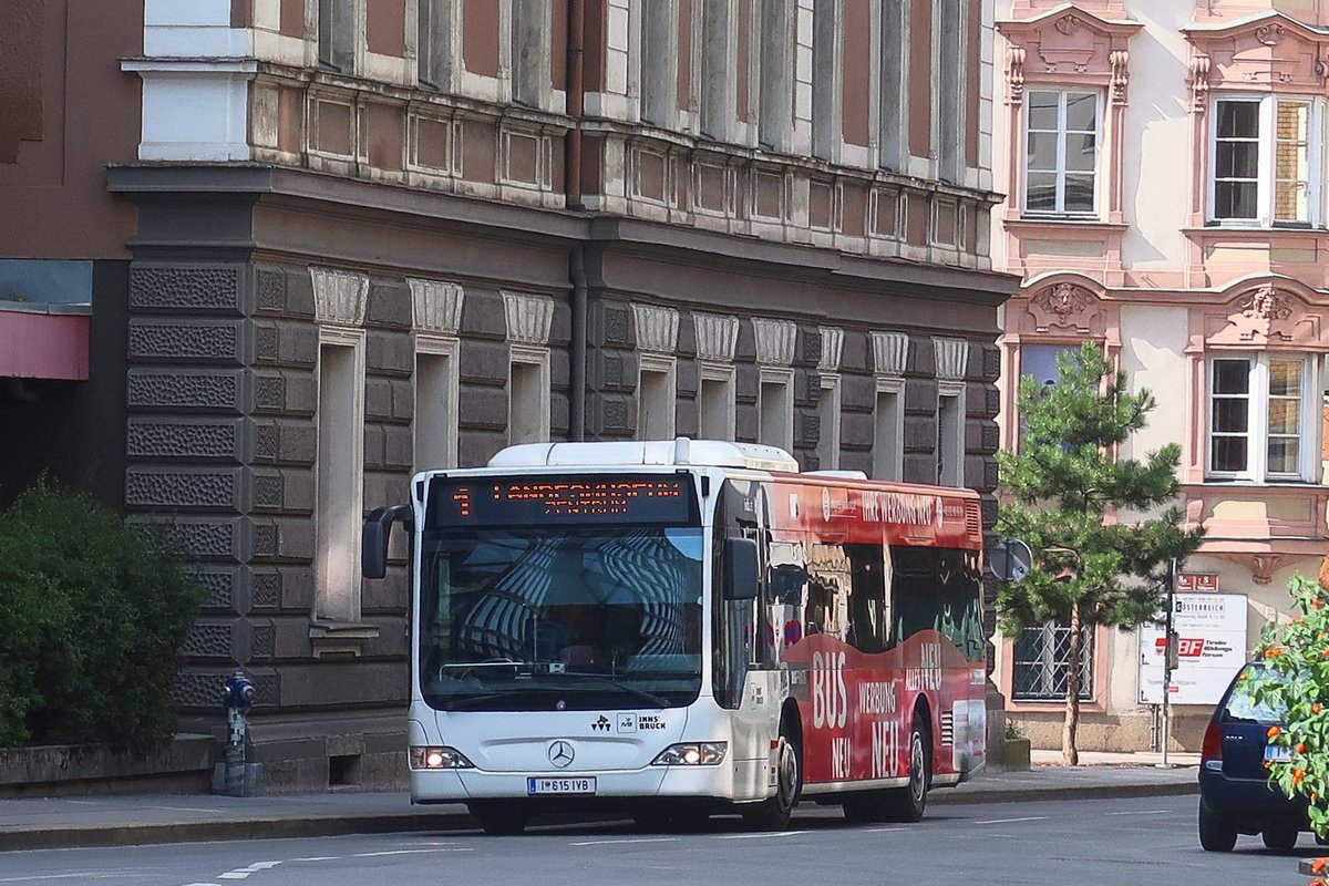 Mercedes-Benz O 530 II (Citaro Facelift) der Innsbrucker Verkehrsbetriebe Bus Nr. 615 als Schienenersatzverkehr für die Linie 1 in der Sillgasse in Innsbruck. Aufgenommen 18.8.2018.