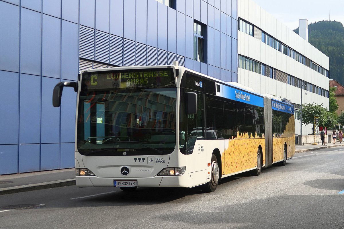 Mercedes-Benz O 530 II (Citaro Facelift) der Innsbrucker Verkehrsbetriebe, Bus Nr. 832, ist als Linie C baustellenbedingt über die Innerkoflerstraße umgeleitet. Aufgenommen 29.8.2018.