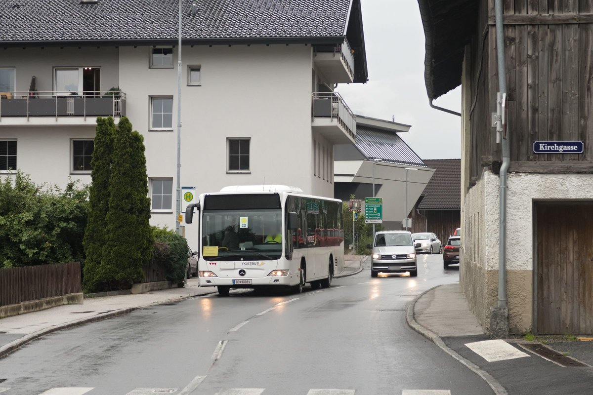 Mercedes-Benz O 530 II (Citaro Facelift) von Postbus (BD-13984) als Schienenersatzverkehr Zirl - Telfs an der Haltestelle Hatting Dorfplatz. Aufgenommen 15.6.2020.